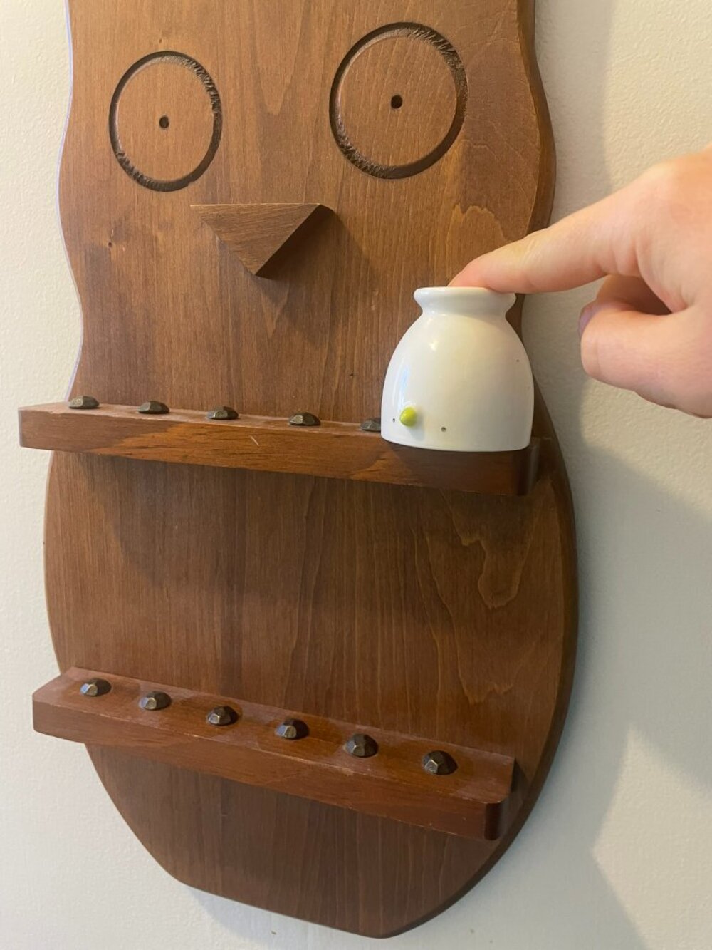 Wooden Owl Sewing / Thread Spool Wall Rack - Picture 5 of 5
